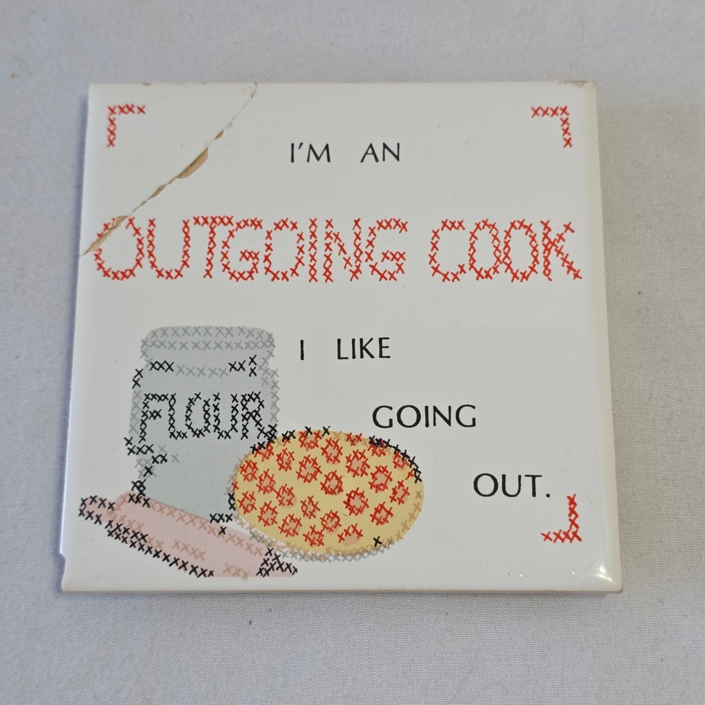 Vintage 1985 Ceramic Trivet Wall Plaque Kitchen Decor‎ Orange